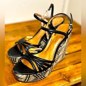 BCBG Generation Hosanna Black& Tan Platform Wedge Sandals